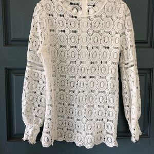 WHITE LACE TOP BY FASHION CLASSIC COLLECTION.